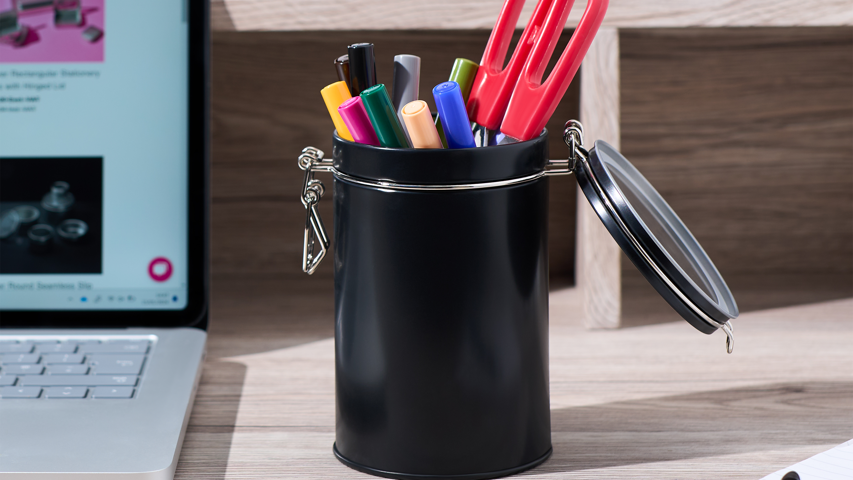 Envases con tapa de clip reutilizados