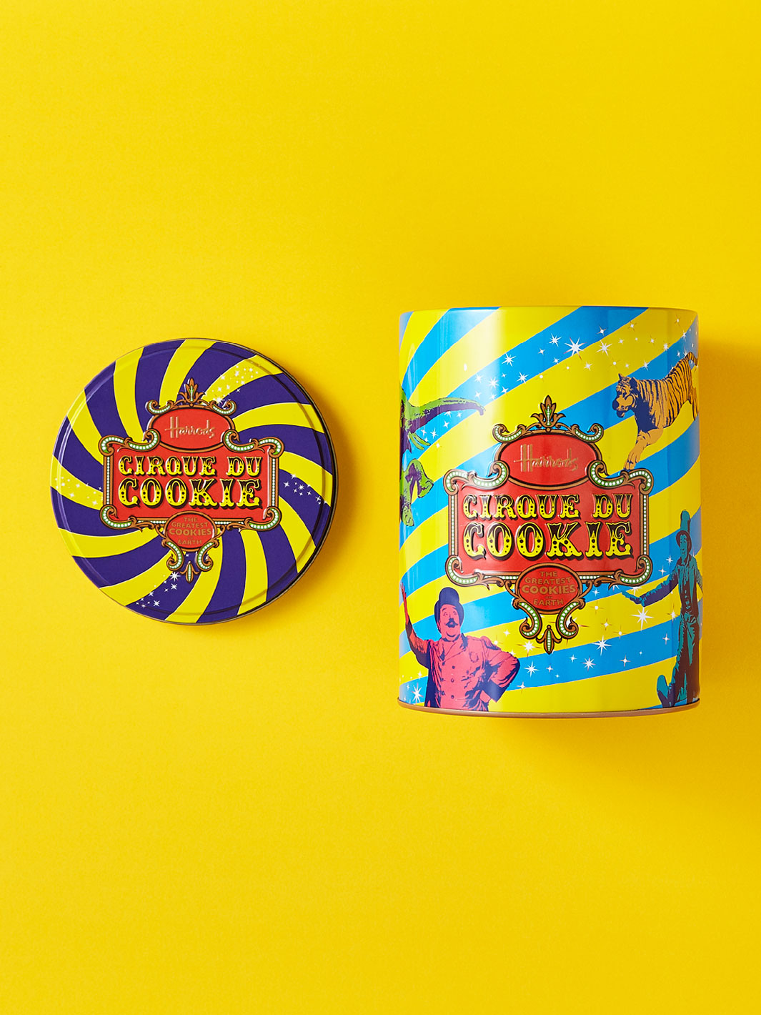 Una lata personalizada para Harrods para galletas.