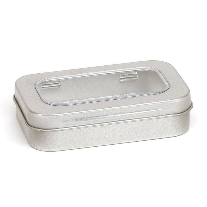 Lata de papelería rectangular plateada con tapa abatible con ventana